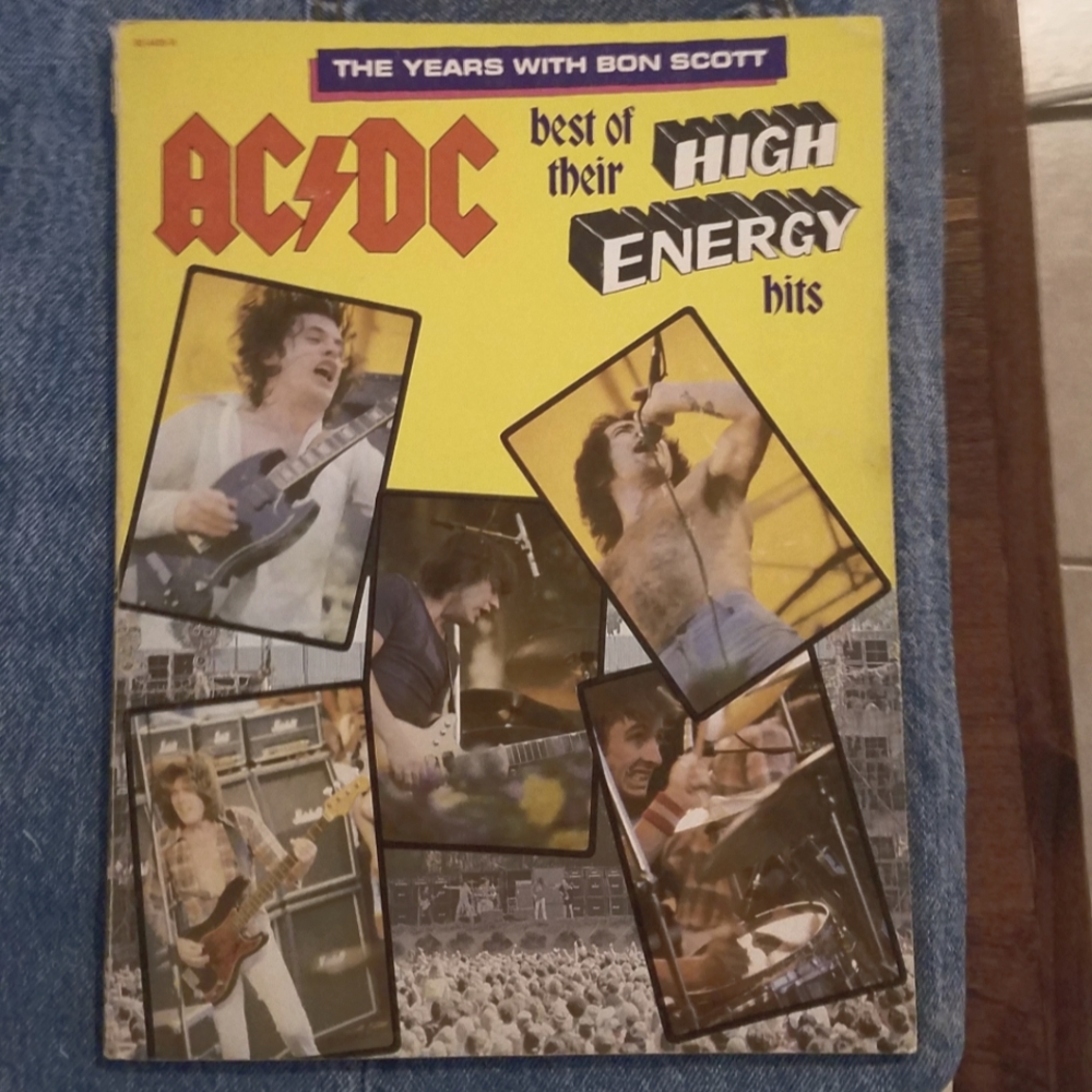 1980 Vintage AC/DC Best of their High Energy hits Songbook -The yrs w/ Bon Scott